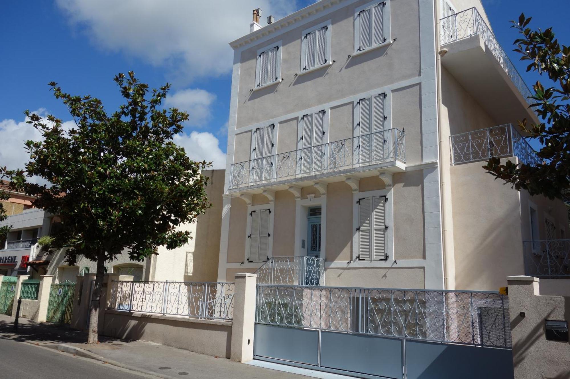 Port De Apartamento *